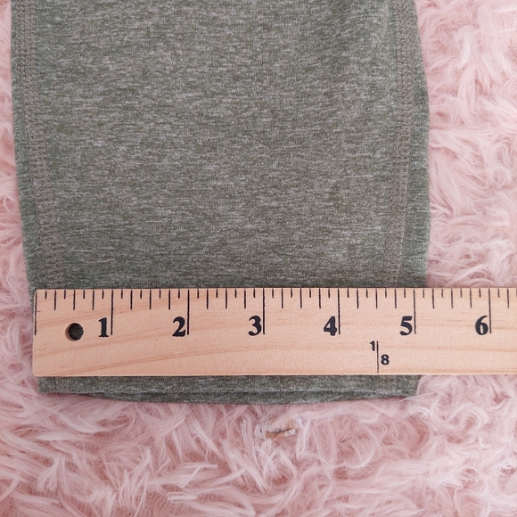 Old Navy Active Leggings - Size S Petite - Go Dry - Picture 3 of 6